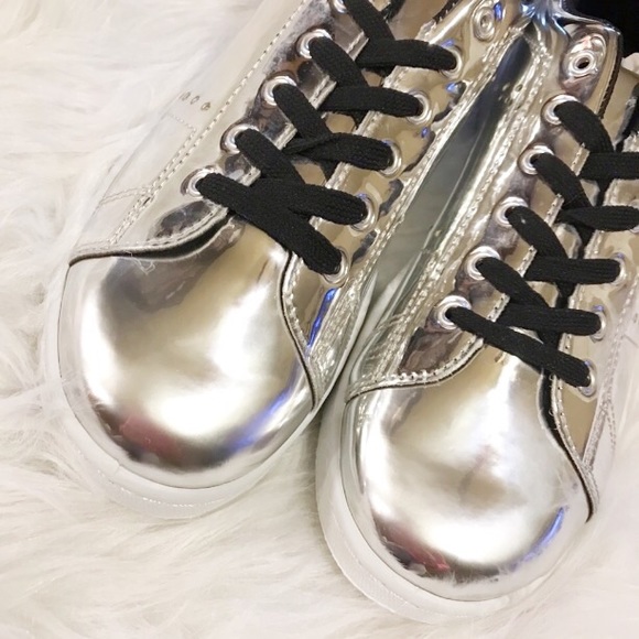 Qupid Shoes - 🔥Sale Today🔥Silver and black shiny sneakers